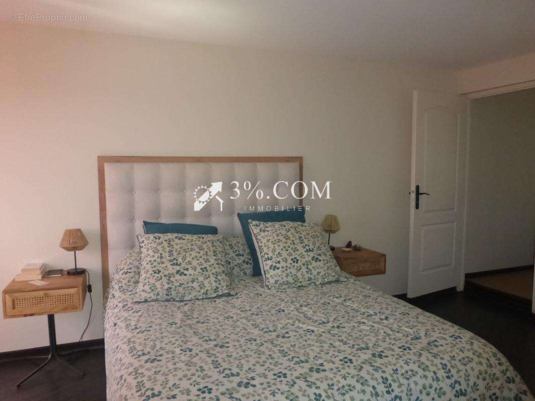 Maison à SAINT-HILAIRE-DE-BRETHMAS