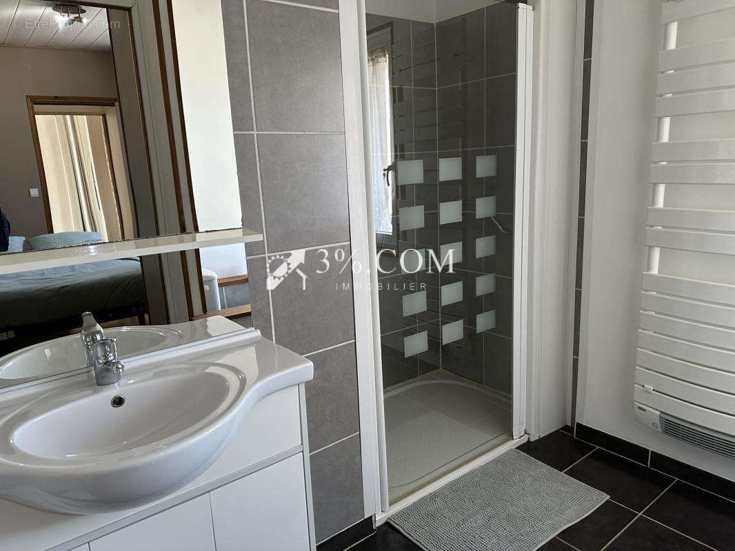 Maison à SAINT-HILAIRE-DE-BRETHMAS