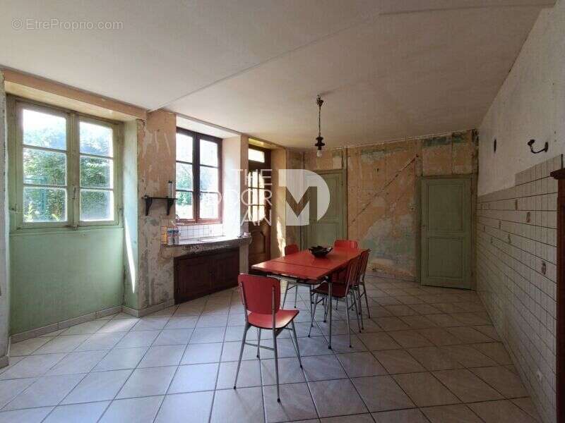 Maison à MARNAY-SUR-MARNE