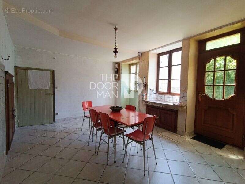 Maison à MARNAY-SUR-MARNE