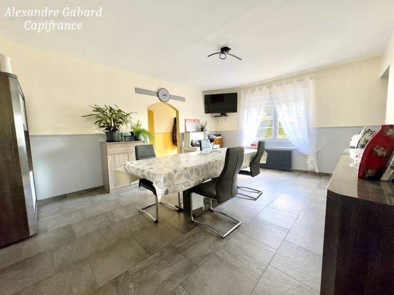 Maison à SAUVETERRE-DE-GUYENNE