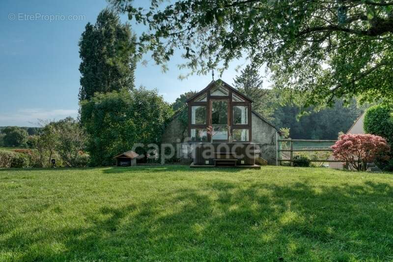 Maison à BRIIS-SOUS-FORGES