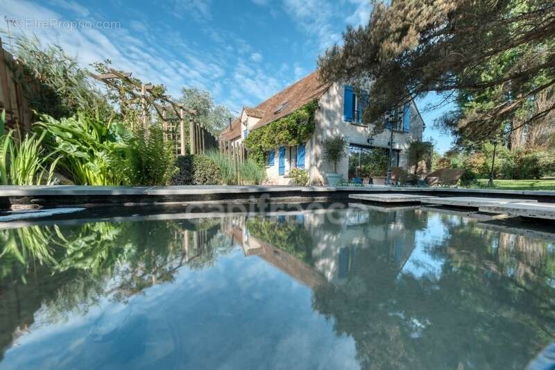 Maison à BRIIS-SOUS-FORGES