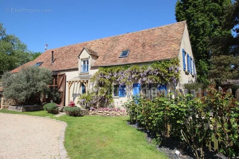 Maison à BRIIS-SOUS-FORGES