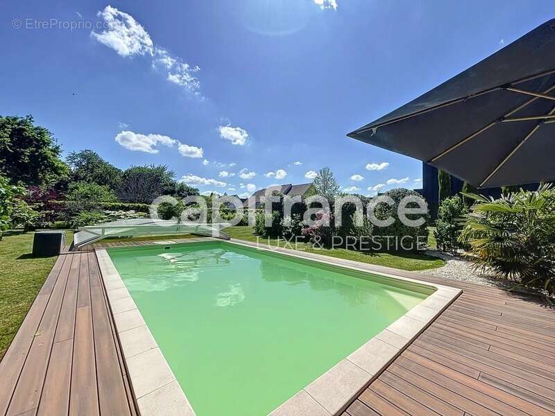 Maison à SAINT-CYR-SUR-LOIRE