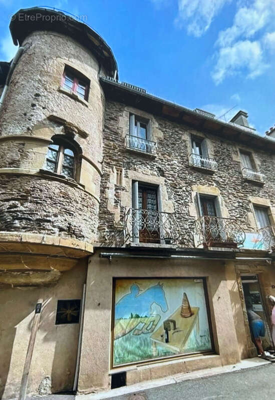 Maison à ESTAING