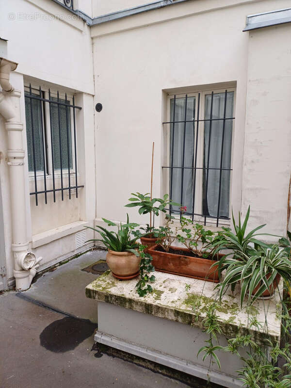 Appartement à PARIS-14E