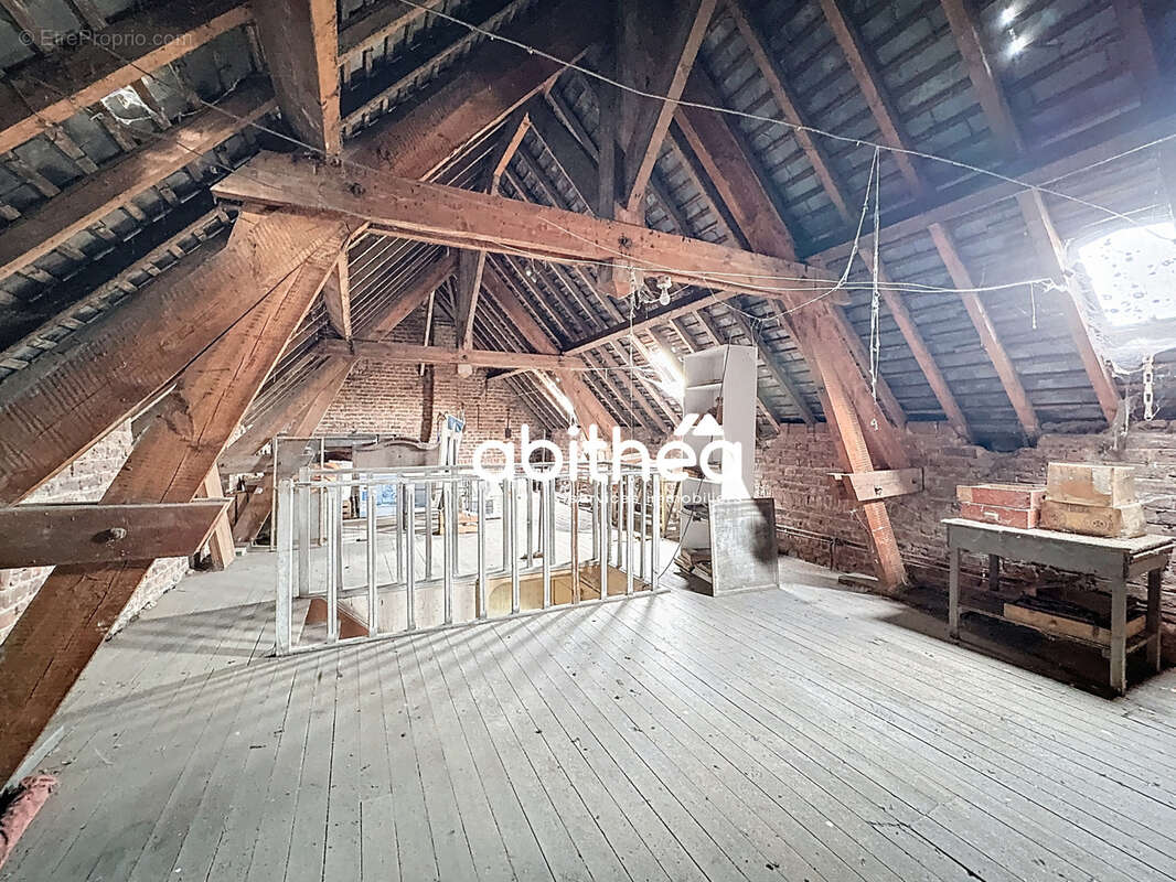 Maison à COURCELLES-LE-COMTE