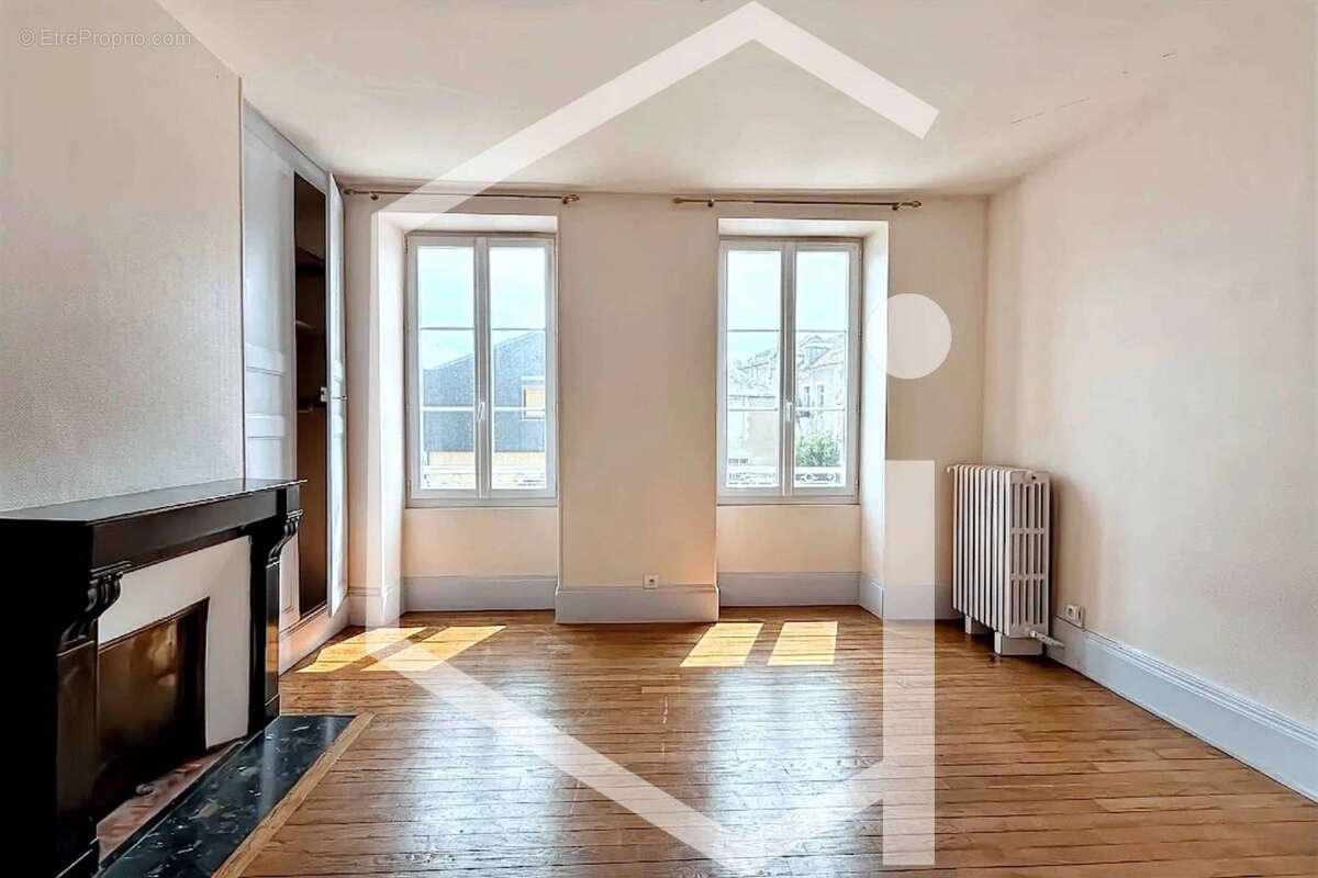 Appartement à COSNE-COURS-SUR-LOIRE