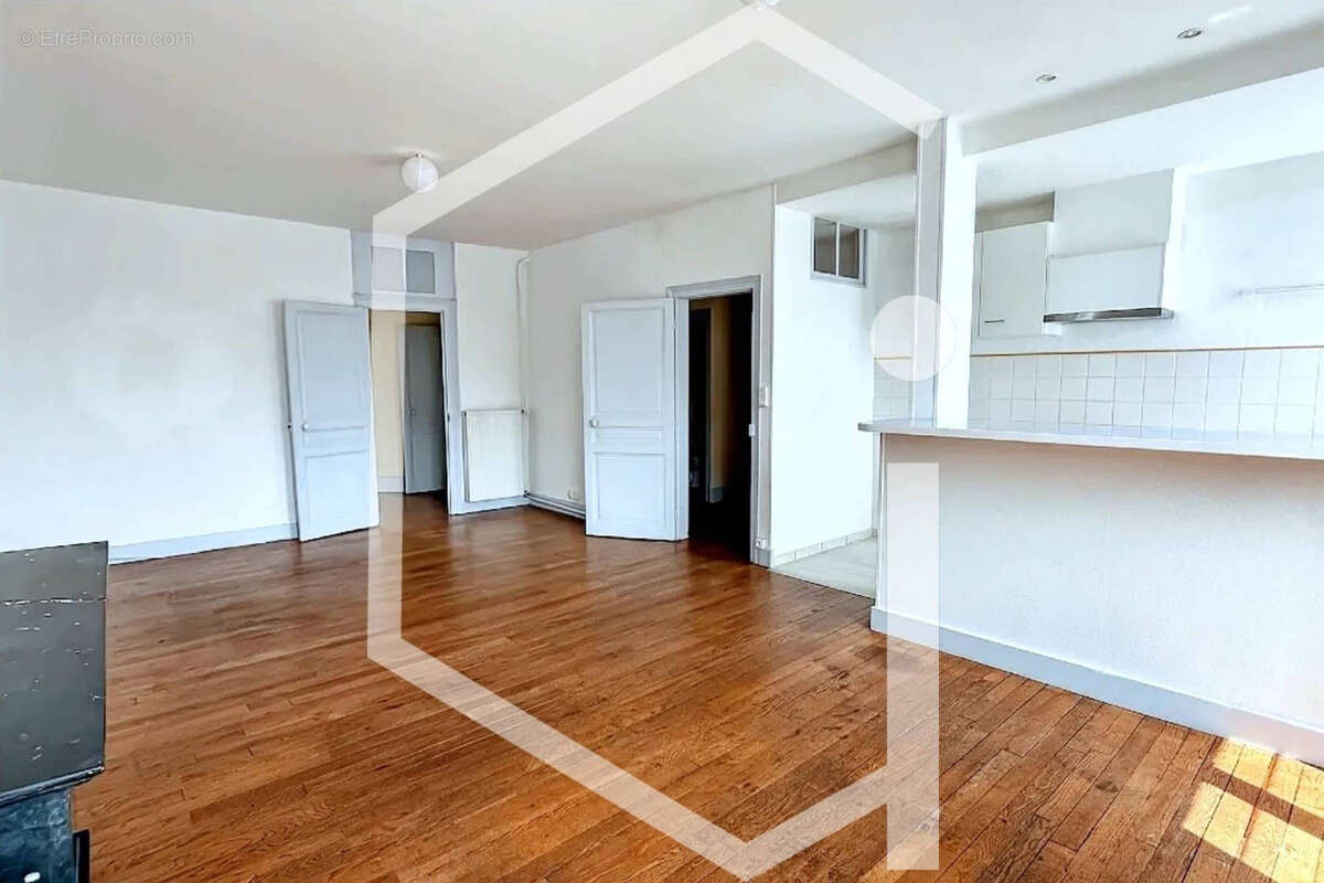 Appartement à COSNE-COURS-SUR-LOIRE