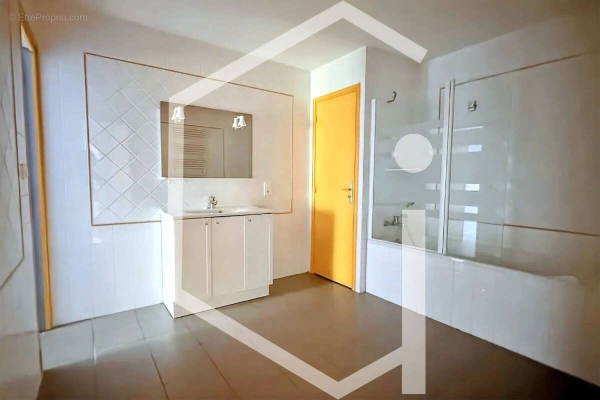 Appartement à COSNE-COURS-SUR-LOIRE