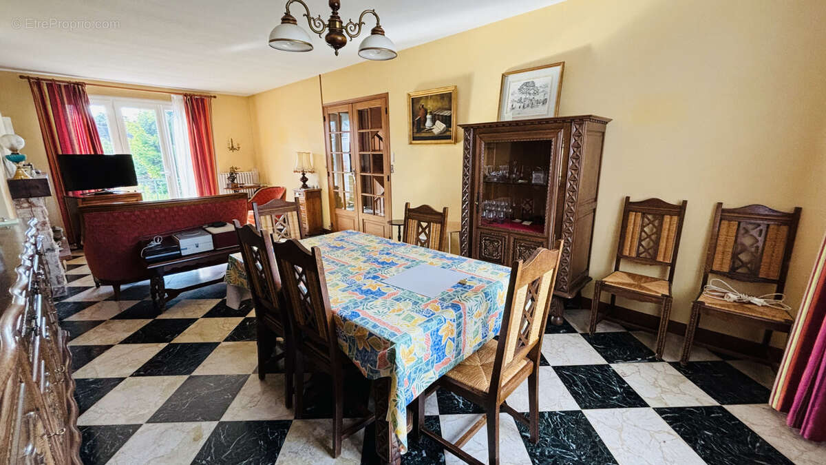 Maison à CLOYES-SUR-LE-LOIR