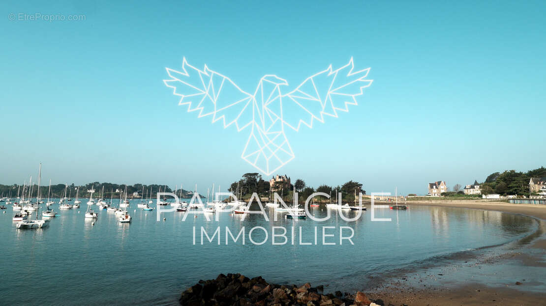 Terrain à SAINT-BRIAC-SUR-MER