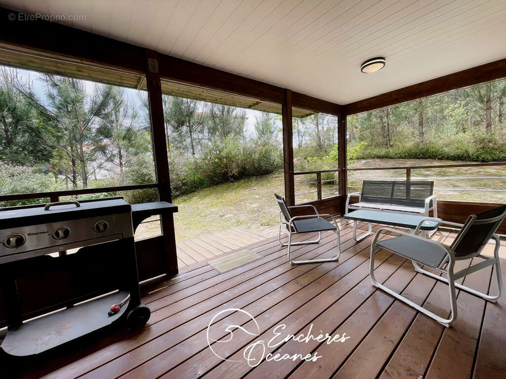 Appartement à TOSSE