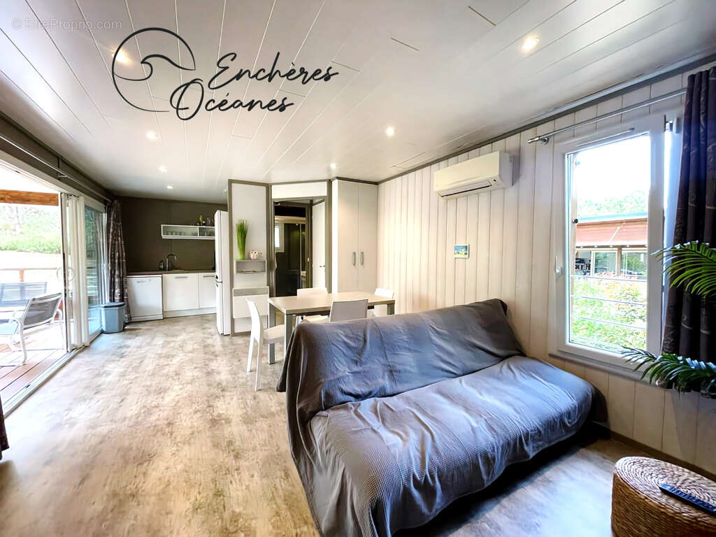 Appartement à TOSSE