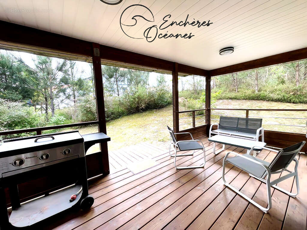 Appartement à TOSSE