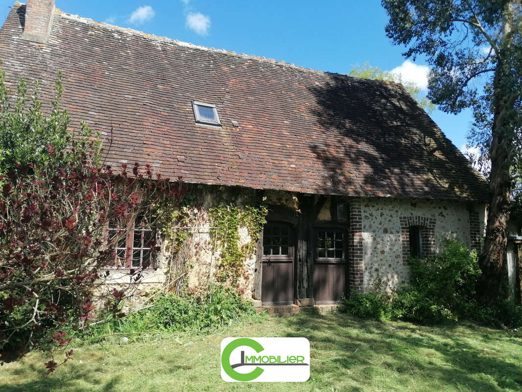 Maison à SAINT-AGIL