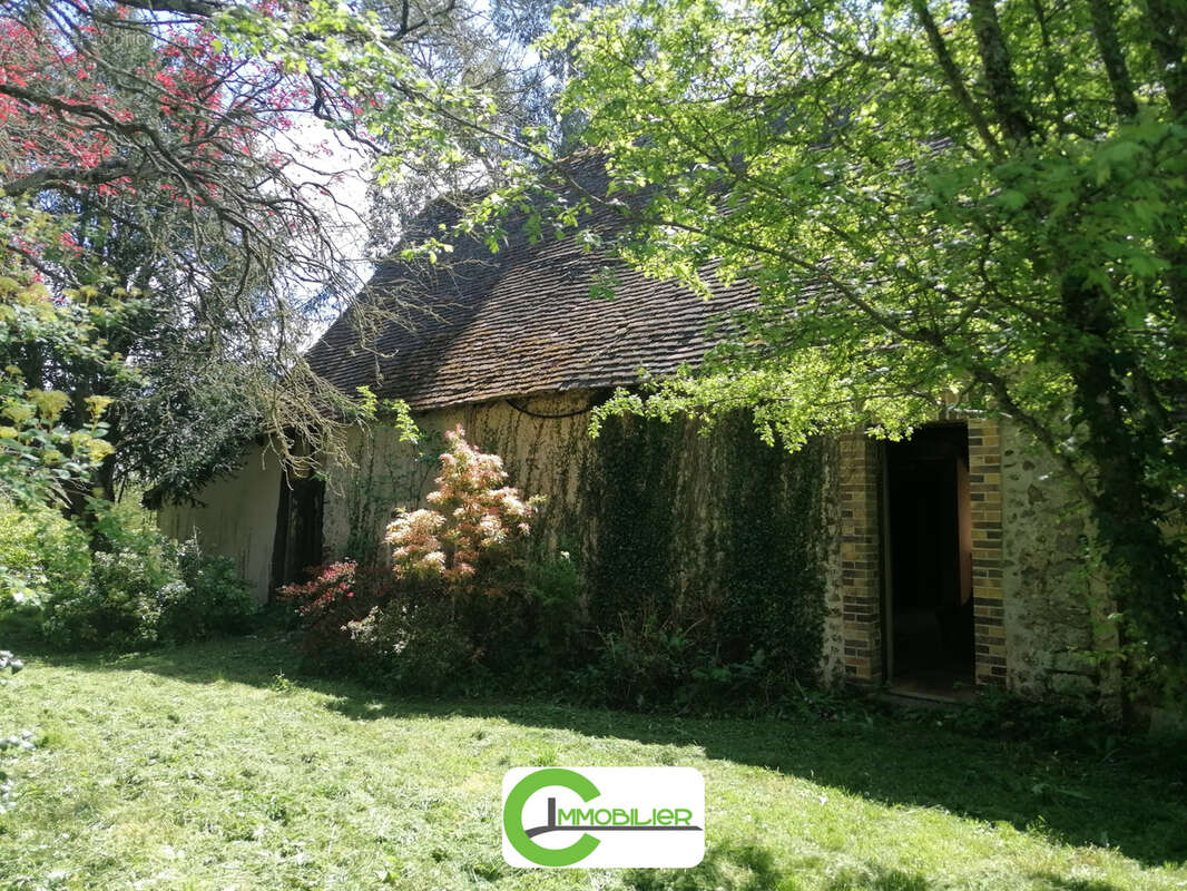 Maison à SAINT-AGIL