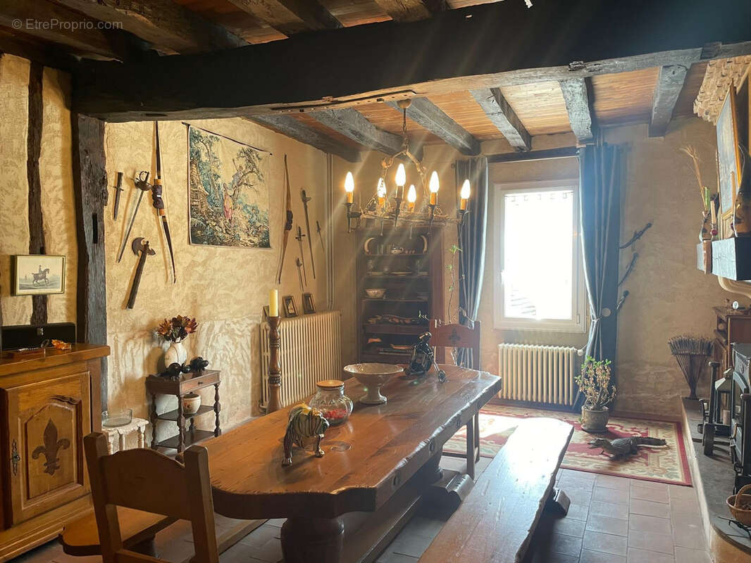 Maison à MONTPON-MENESTEROL