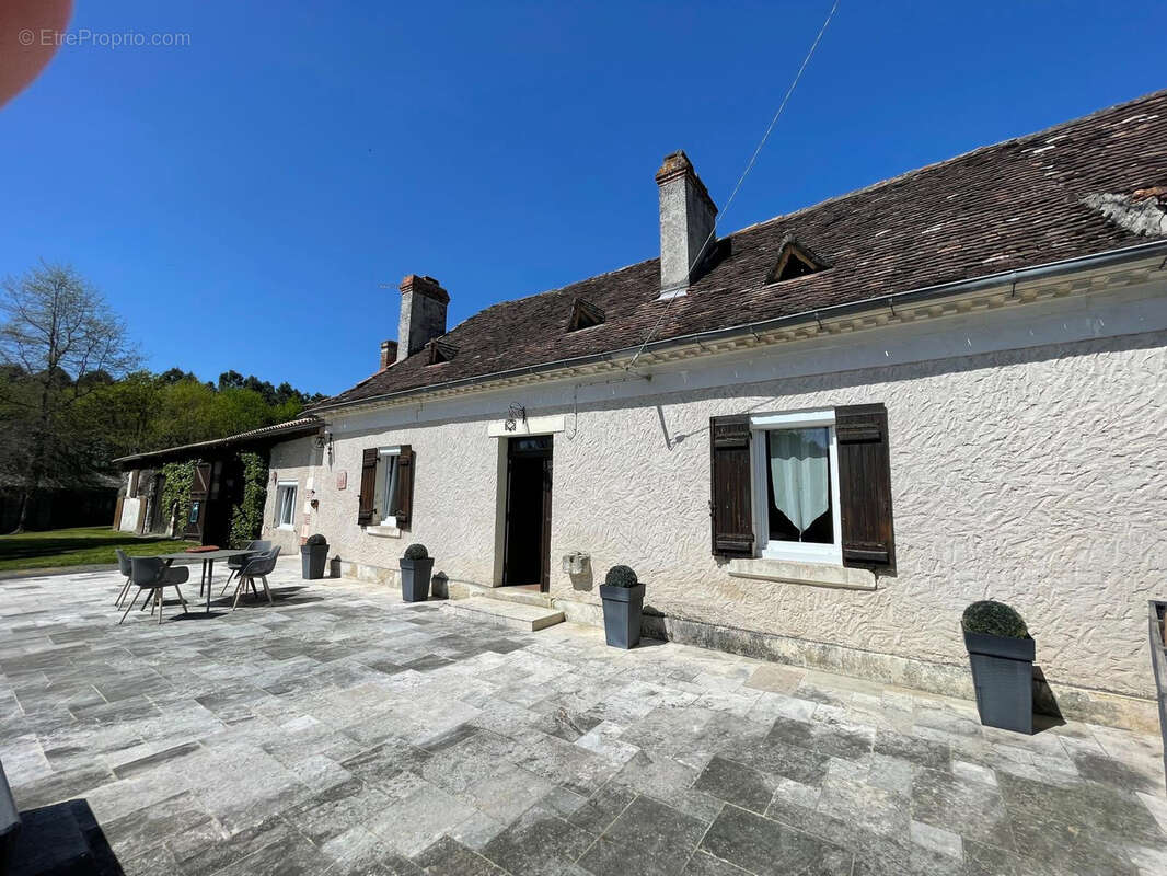 Maison à MONTPON-MENESTEROL