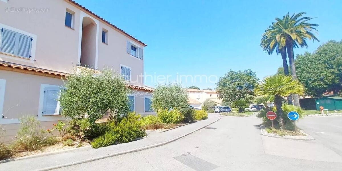 Appartement à MOUANS-SARTOUX