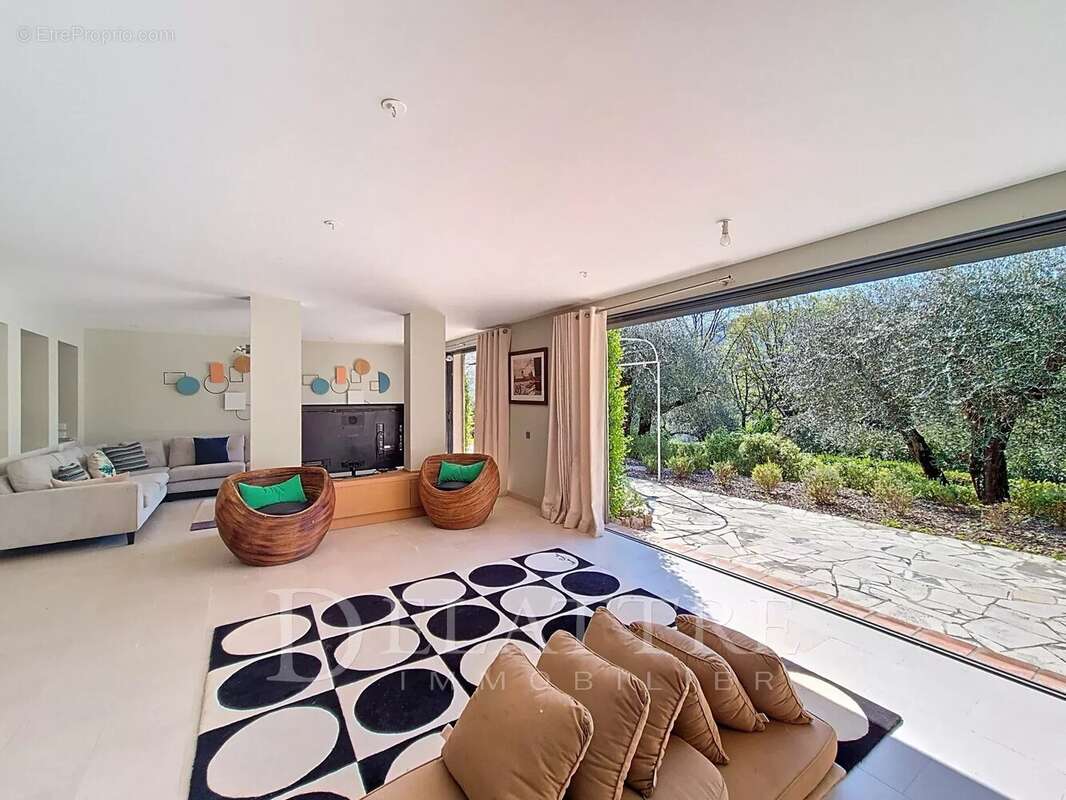 Maison à LE BAR-SUR-LOUP