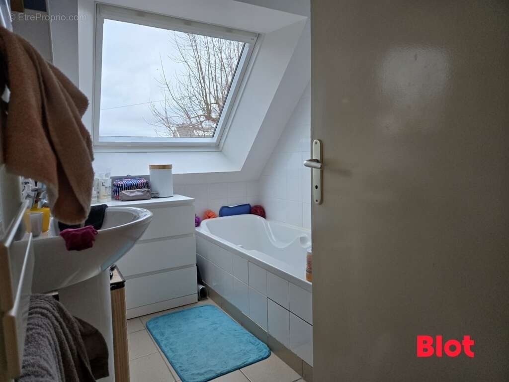 Maison à SAINT-BRICE-EN-COGLES