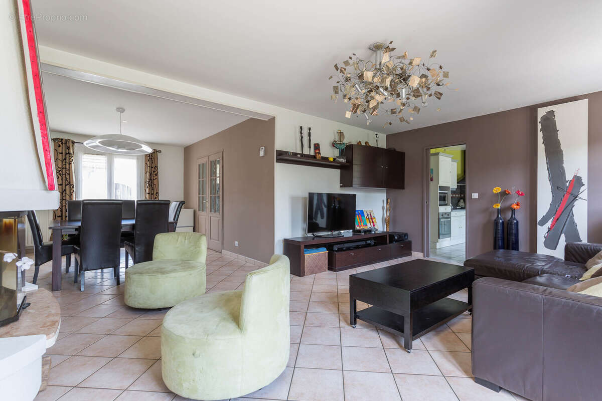 Maison à BALLAINVILLIERS