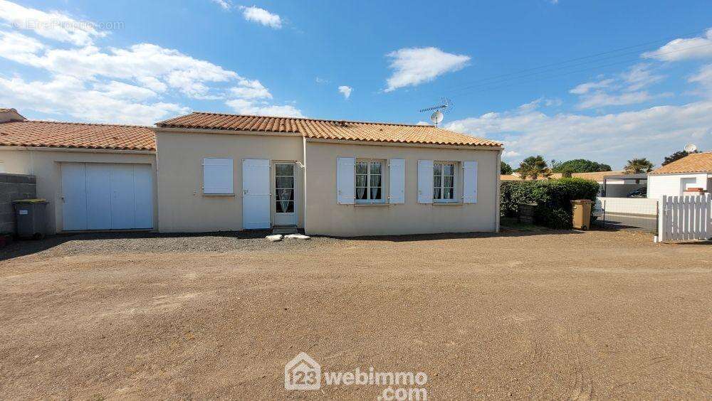 Maison de 2009, 80m² - Maison à LE BERNARD