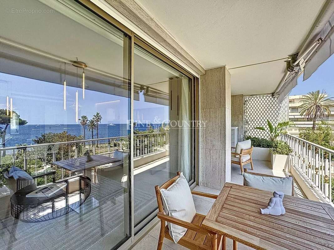 Appartement à CANNES