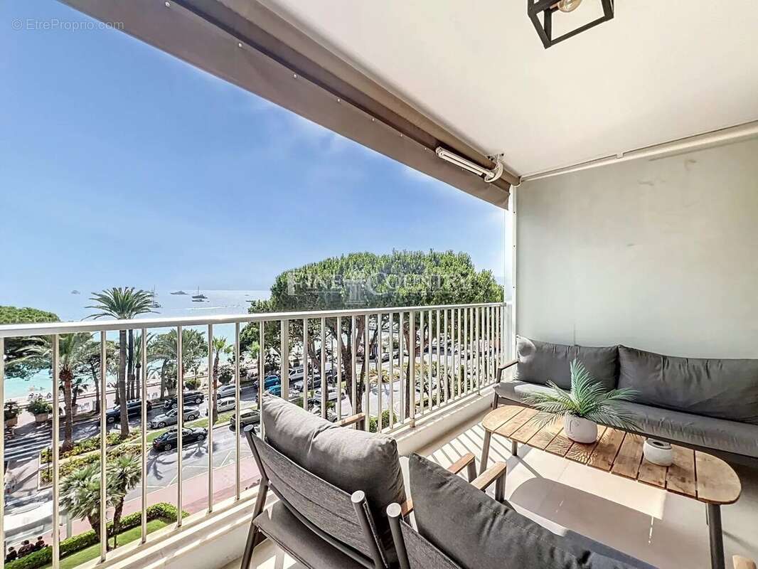 Appartement à CANNES