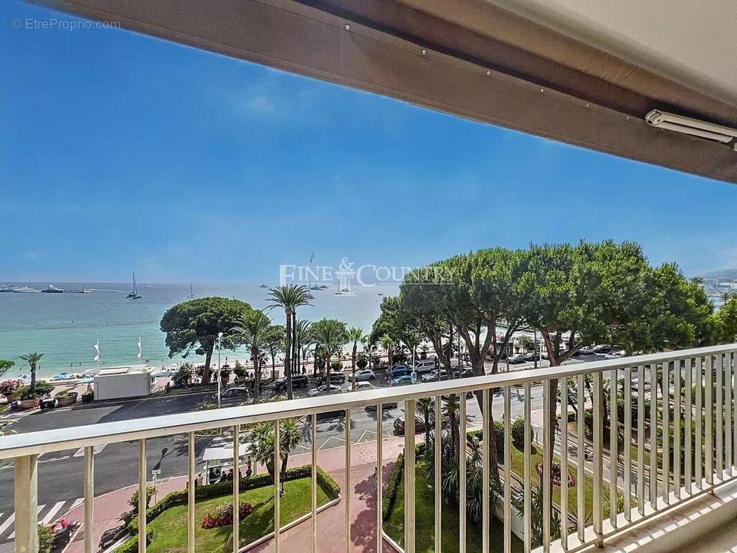 Appartement à CANNES