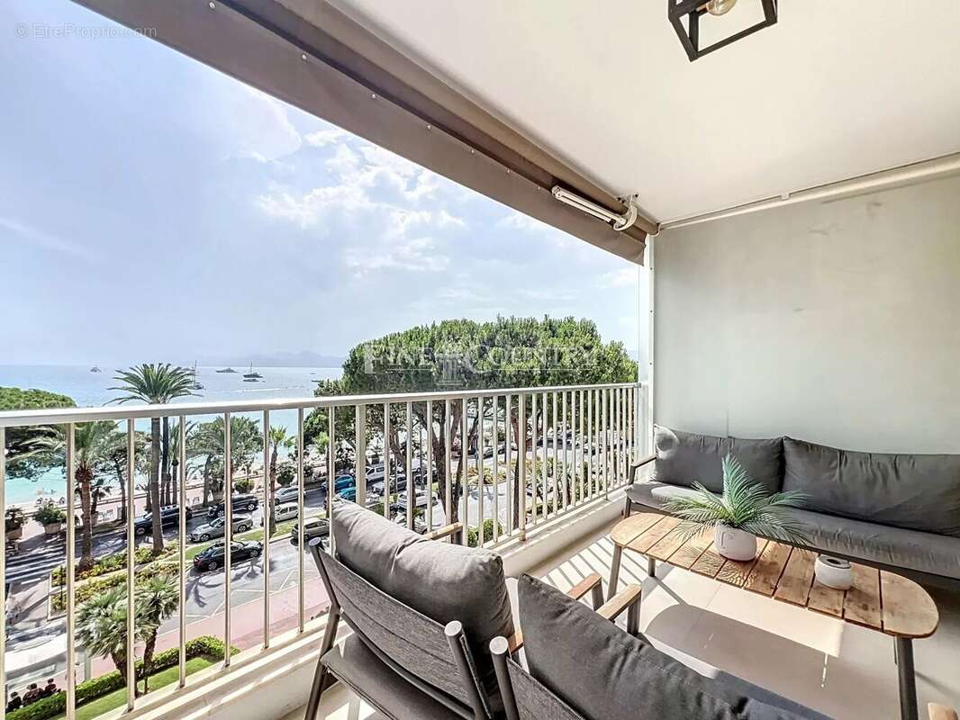 Appartement à CANNES