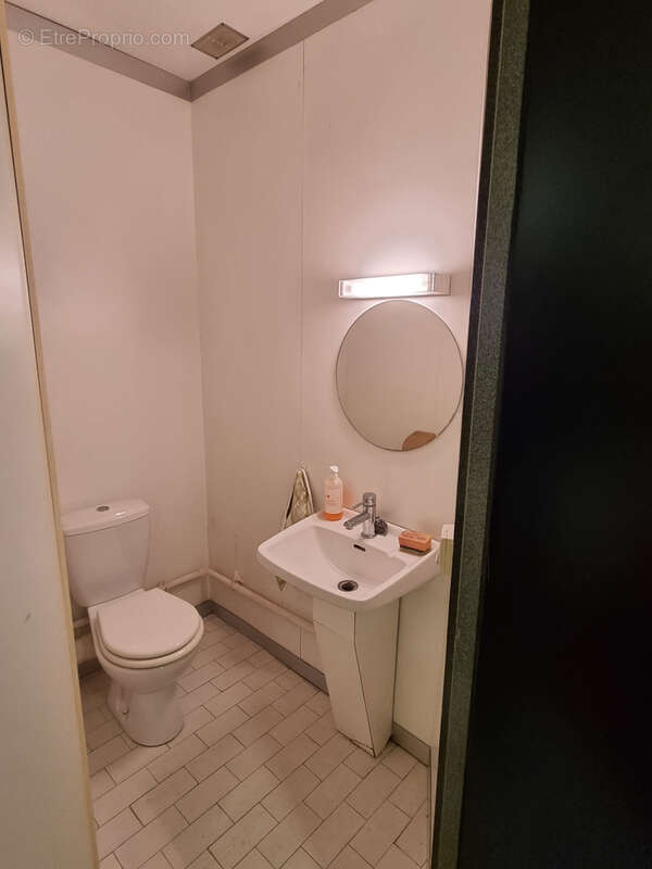 Commerce à MARSEILLE-8E