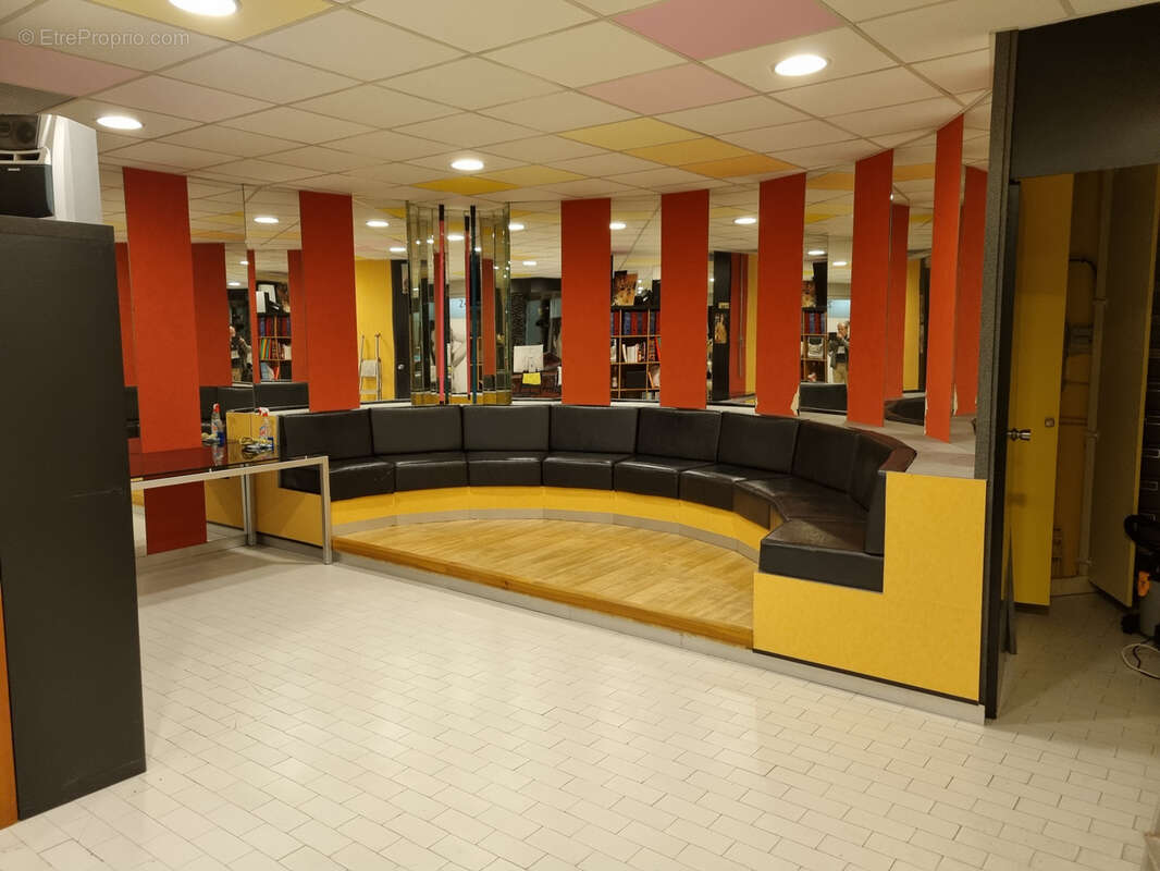 Commerce à MARSEILLE-8E