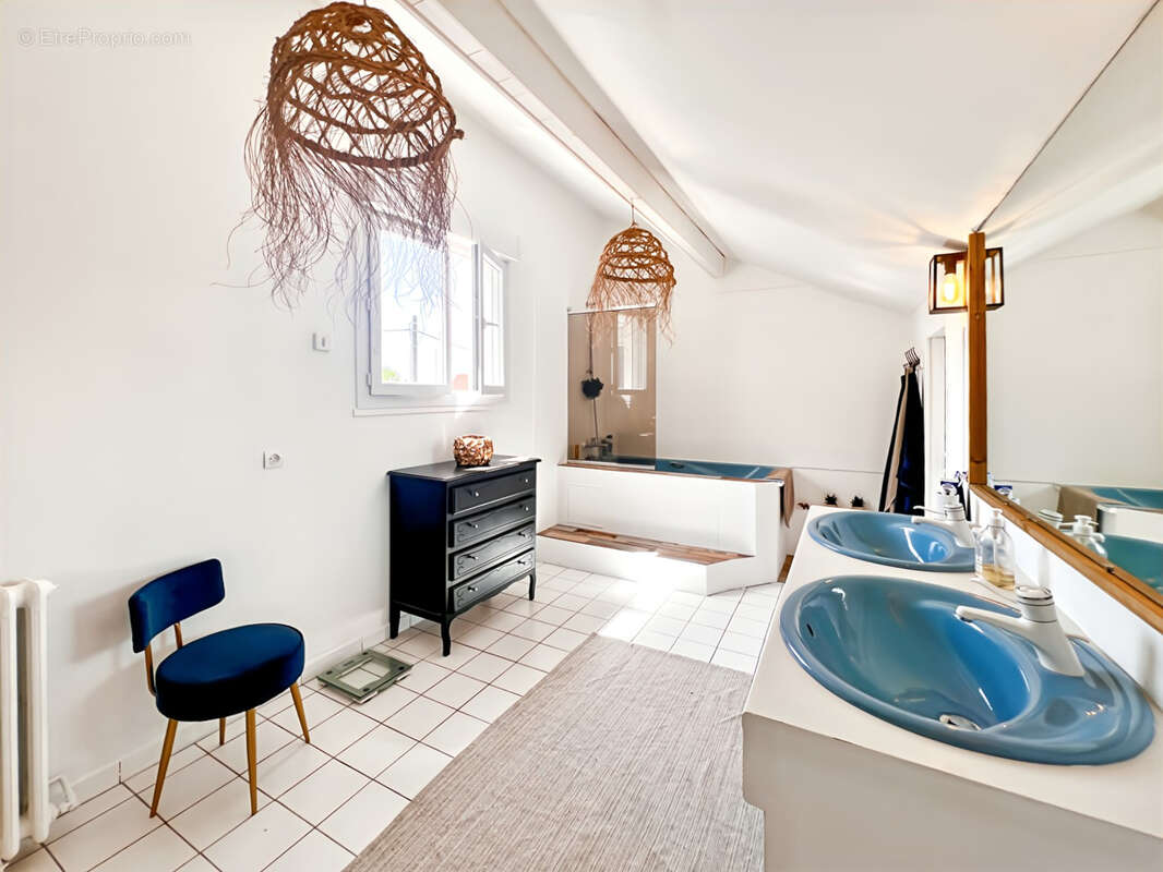 Maison à DAMMARIE-LES-LYS