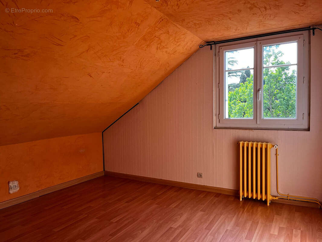 Maison à CHATELLERAULT