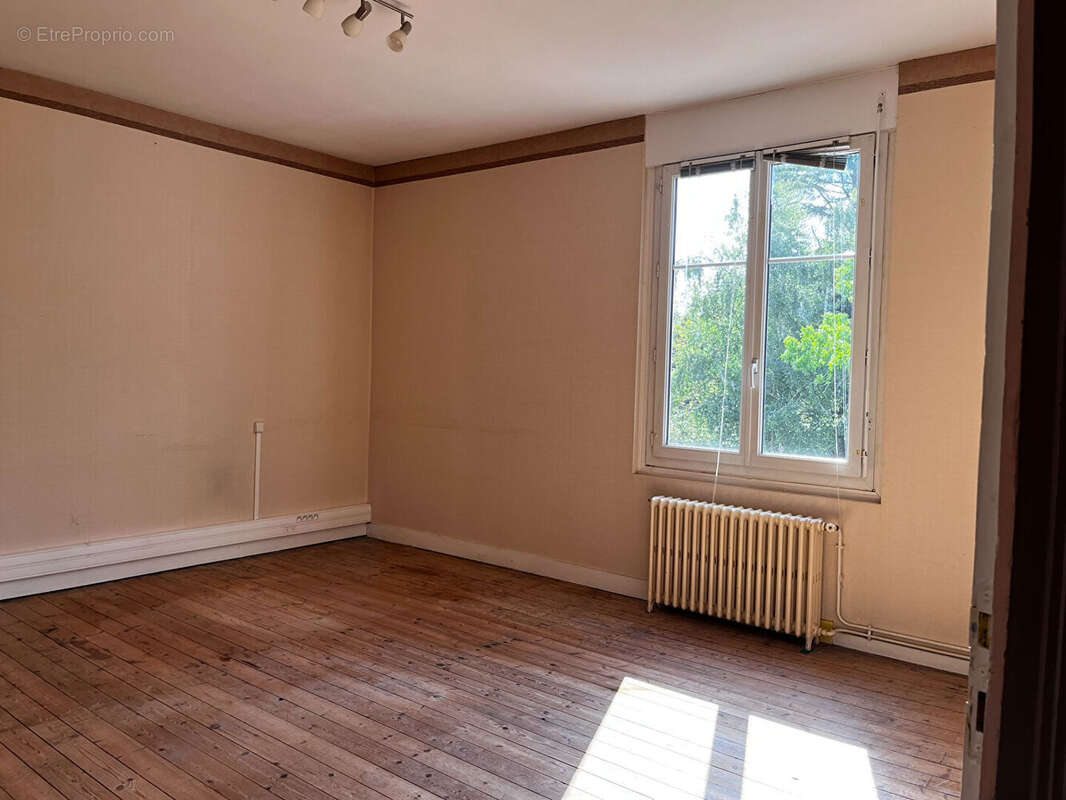 Maison à CHATELLERAULT