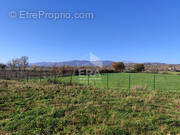 Terrain à TALUYERS