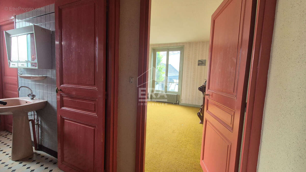 Maison à BRIE-COMTE-ROBERT