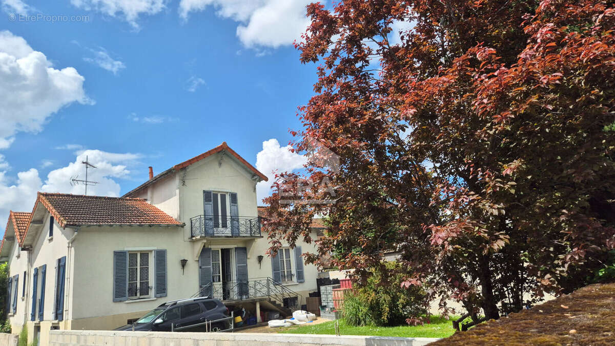 Maison à BRIE-COMTE-ROBERT