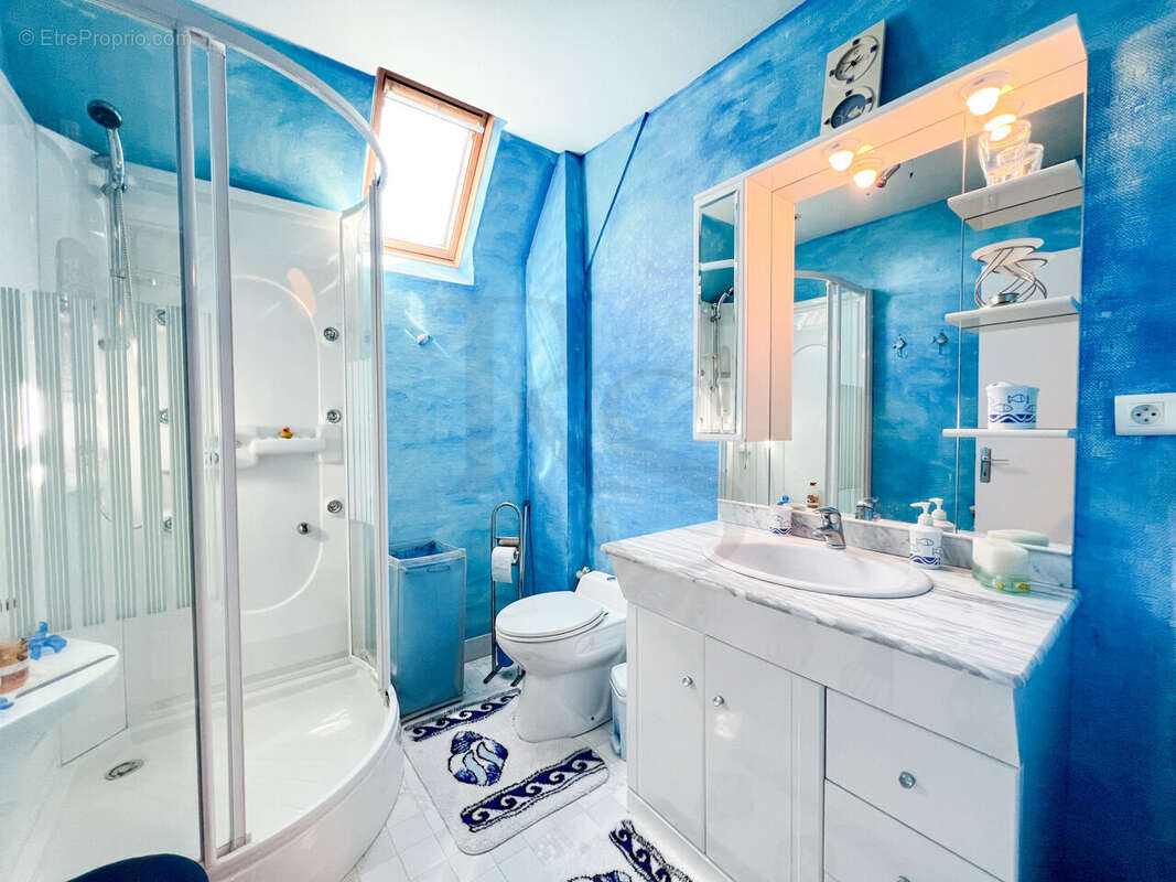 Maison à PONT-D&#039;OUILLY