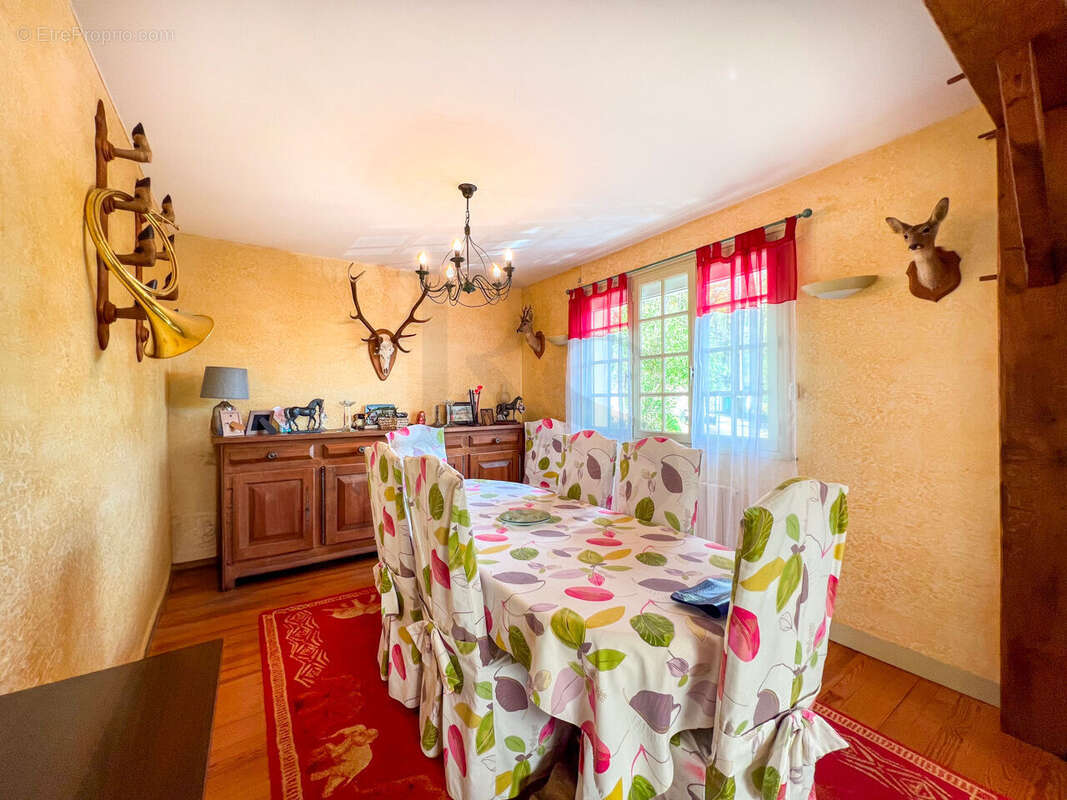 Maison à PONT-D&#039;OUILLY