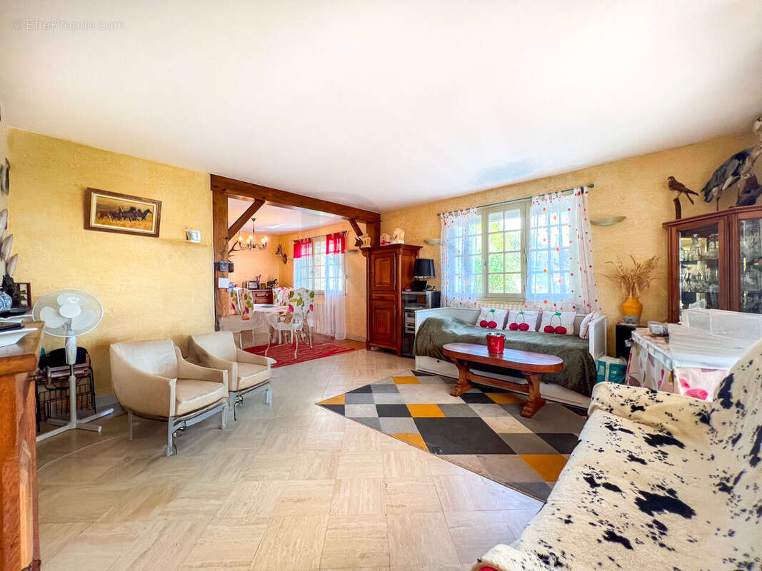 Maison à PONT-D&#039;OUILLY