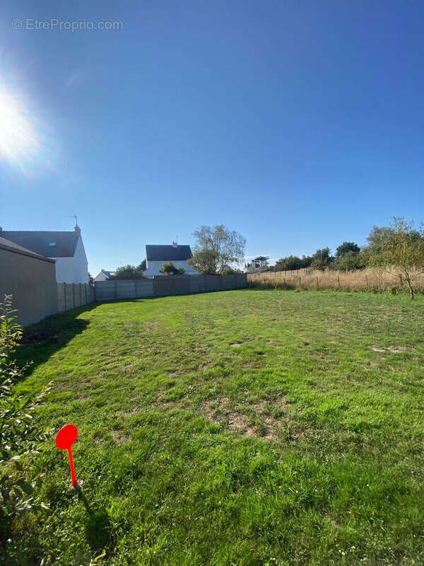 Terrain à SAINT-MALO-DE-GUERSAC
