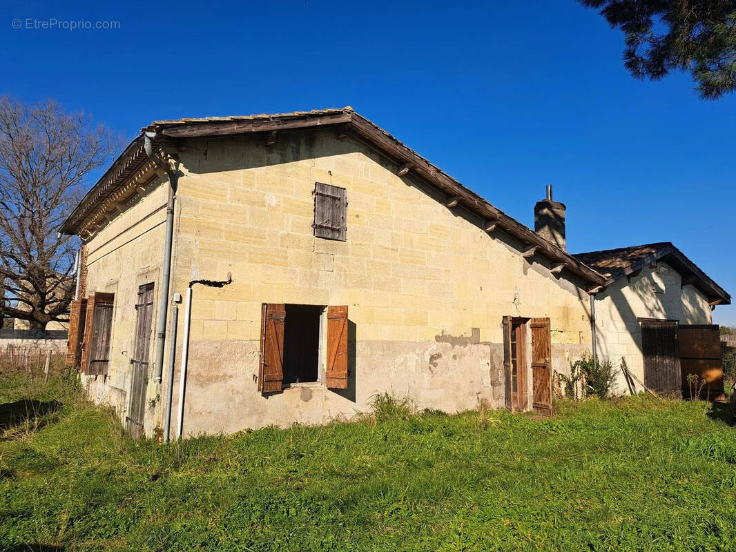 Maison à SAINT-EMILION