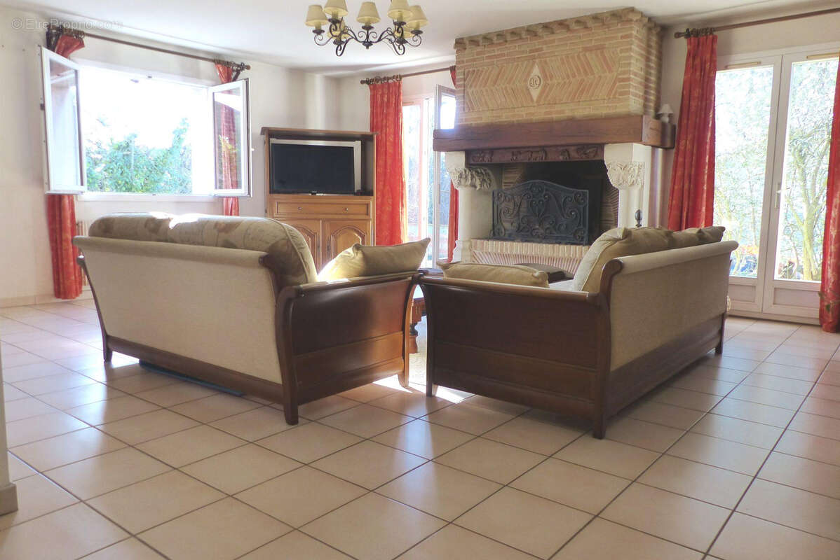 Maison à SARTROUVILLE