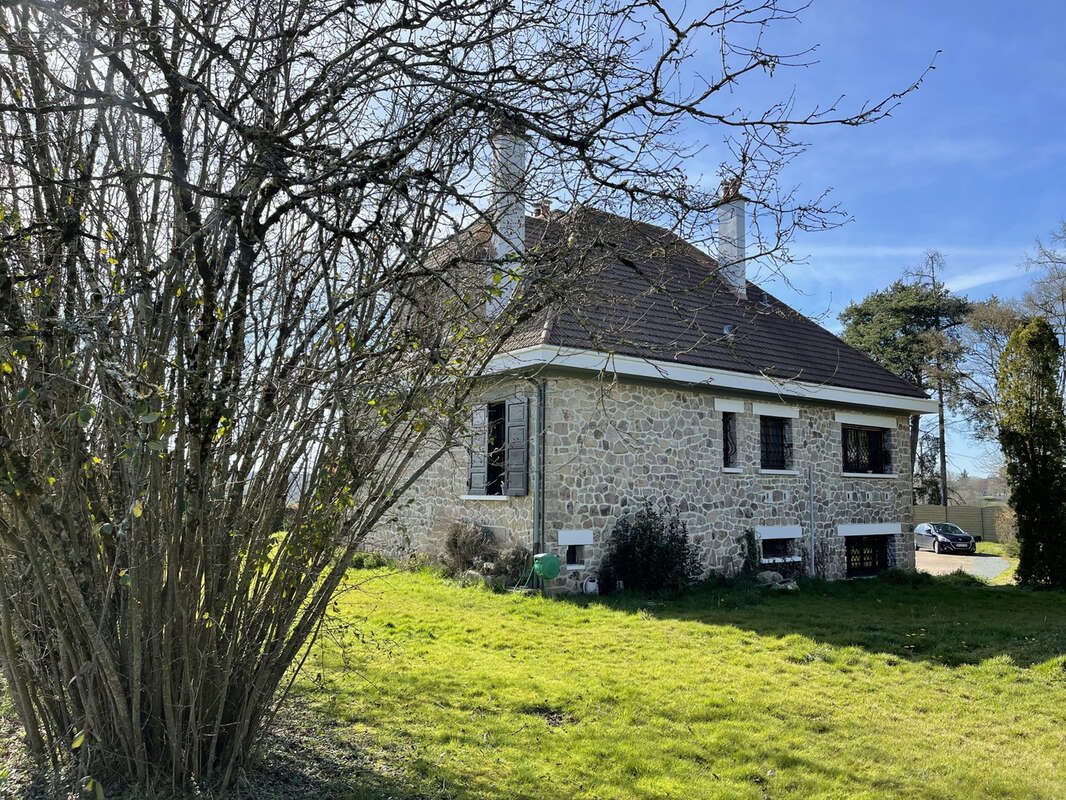 Maison à FRESSELINES