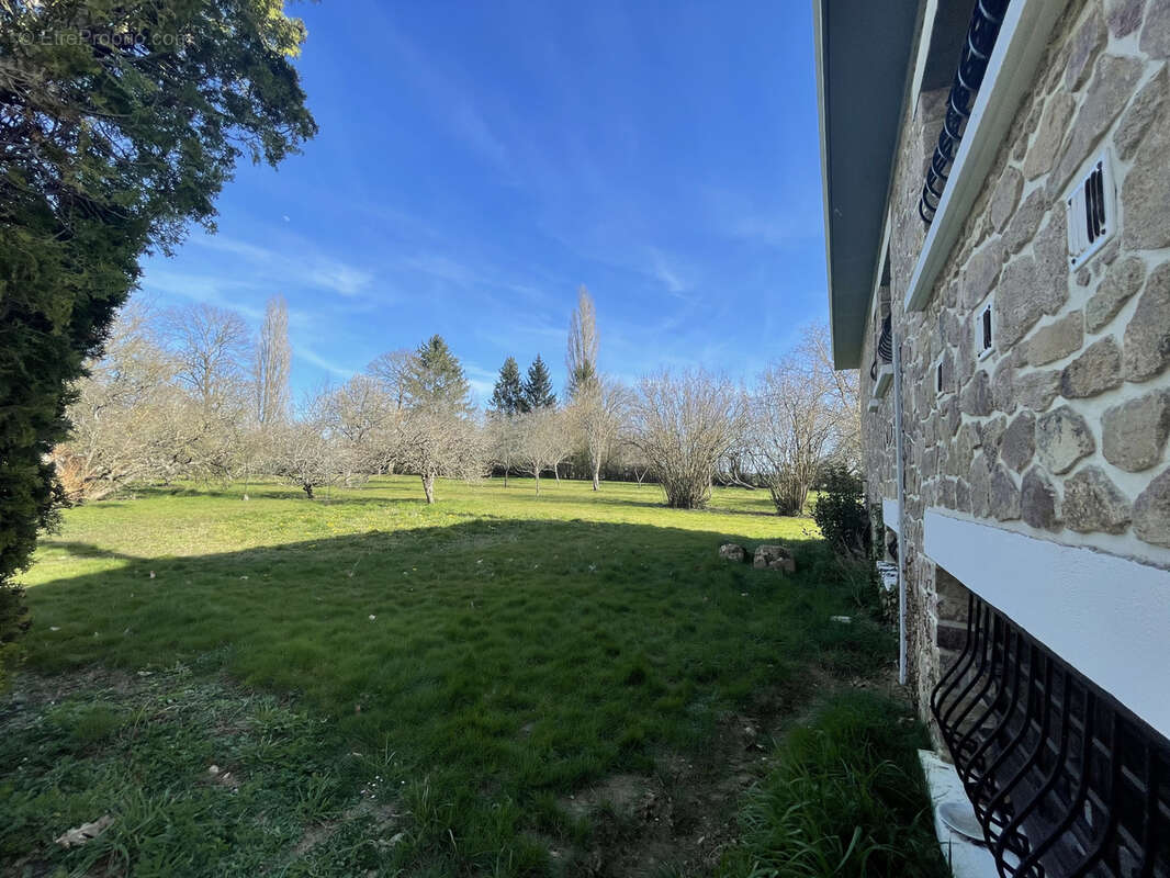 Maison à FRESSELINES