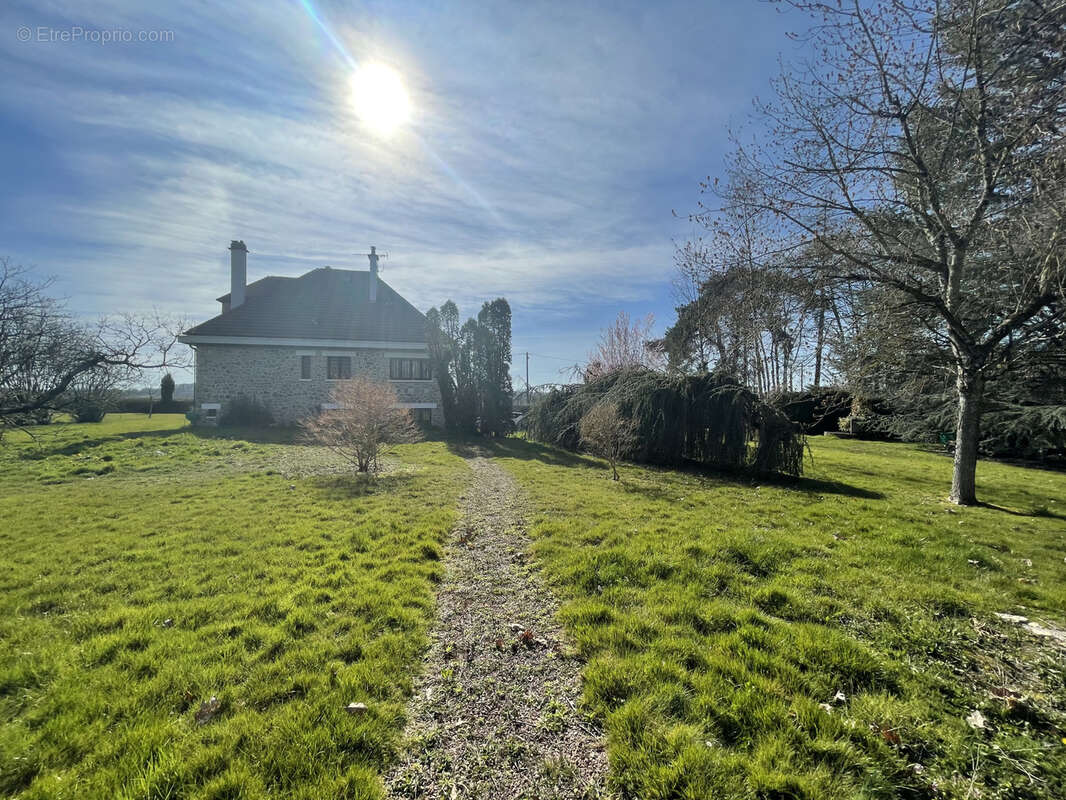 Maison à FRESSELINES